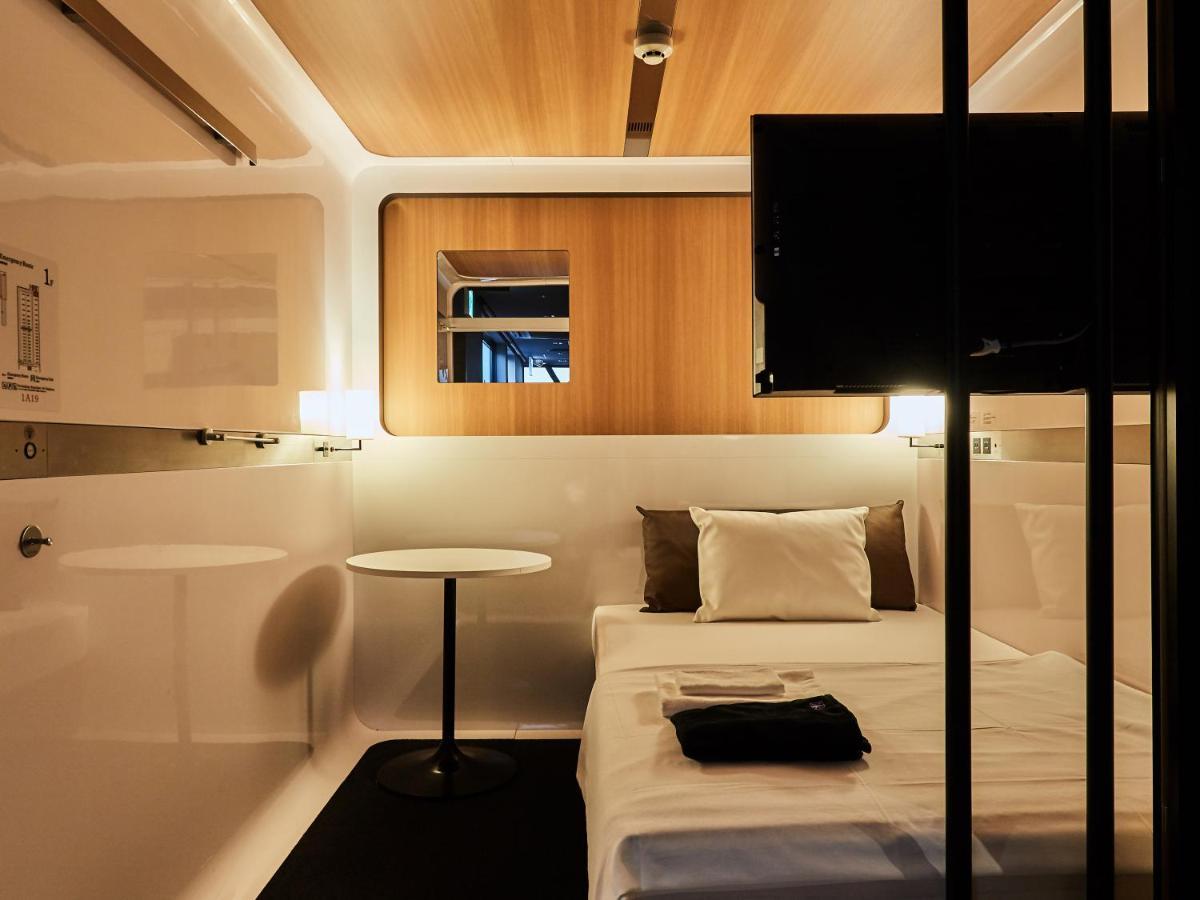 First Cabin Nishi Umeda Osaka Zewnętrze zdjęcie